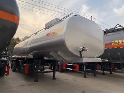 普貨內(nèi)涂層罐車(chē)31噸凈水劑罐車(chē)鋼襯塑運(yùn)水半掛車(chē)制造廠家